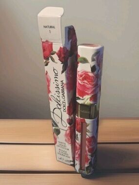 NIB Dolce & Gabbana Dolcissimo Matte Liquid Lipcolour - 01 Natural - RARE
